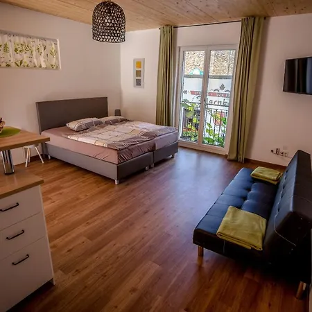 11/ Terrasse / Innenstadt